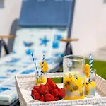 Angelika's White Blue Apartman