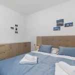 Apartman Angelika's White Blue Mandre